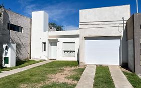 Casa Familiar con Garaje